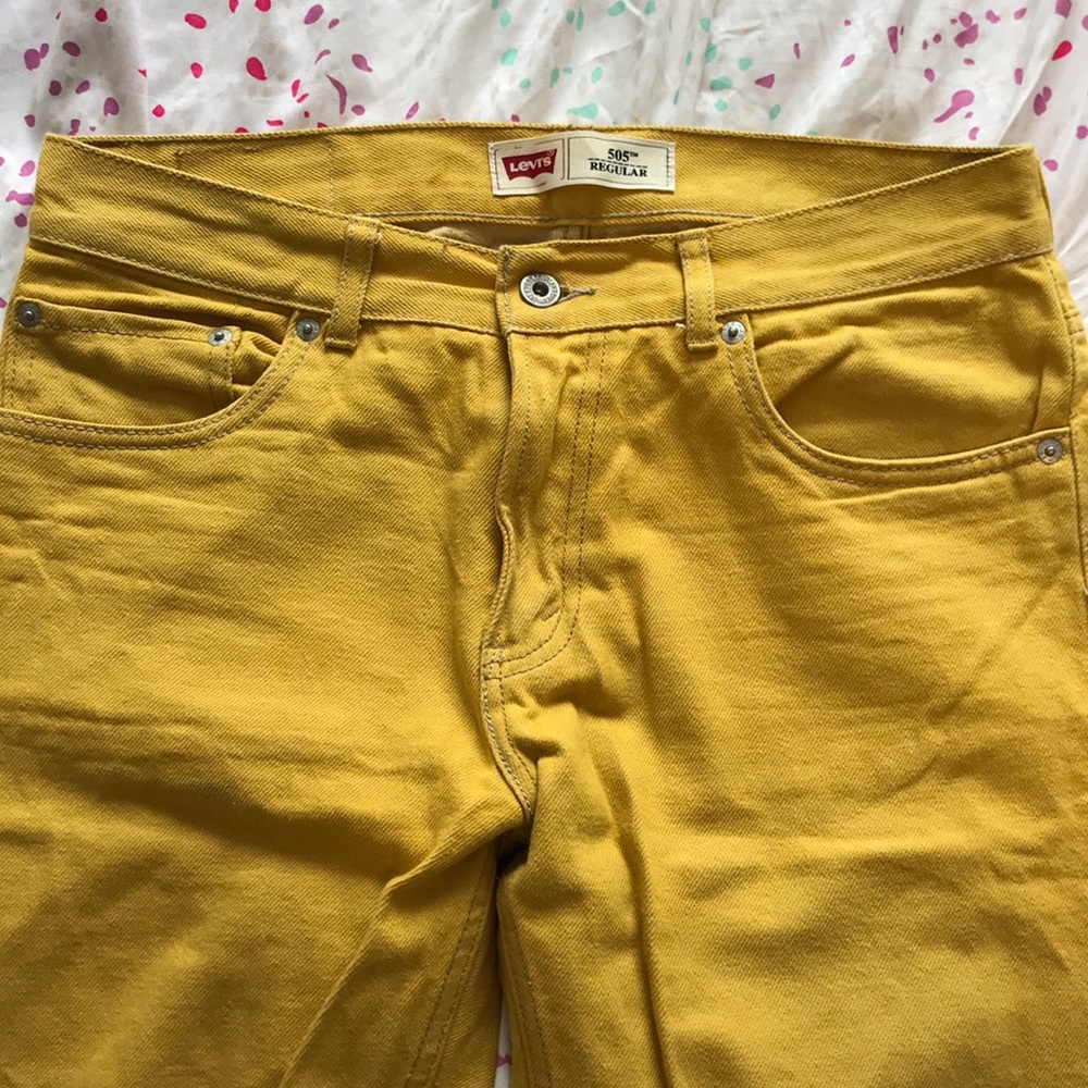 Yellow Levi’s 505 jeans